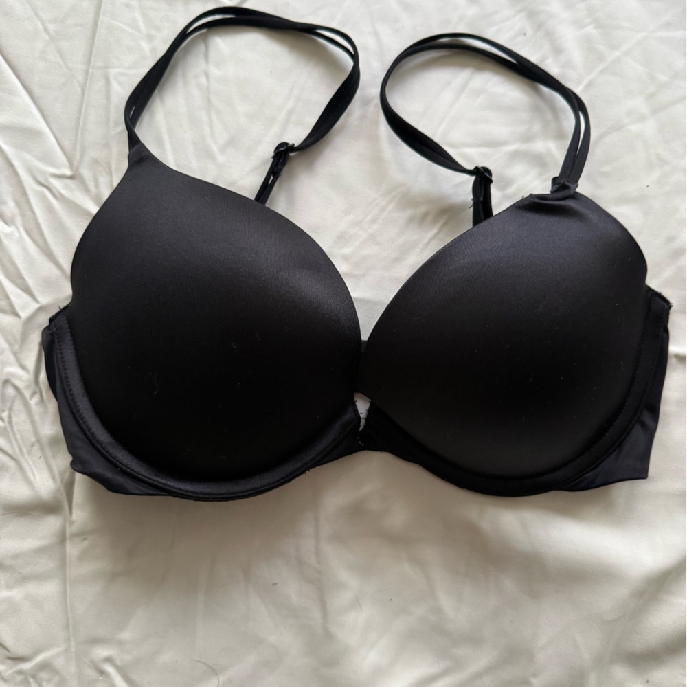 Victoria's Secret Classic Black Molded Cup Bra